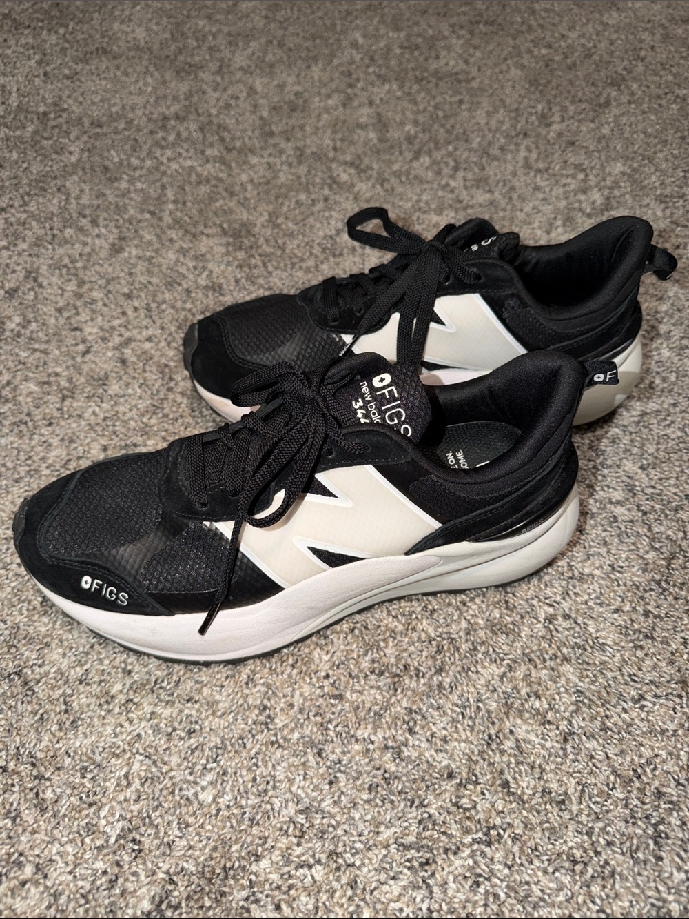 Figs New Balance 3447, Unisex M 8, W 8.5.